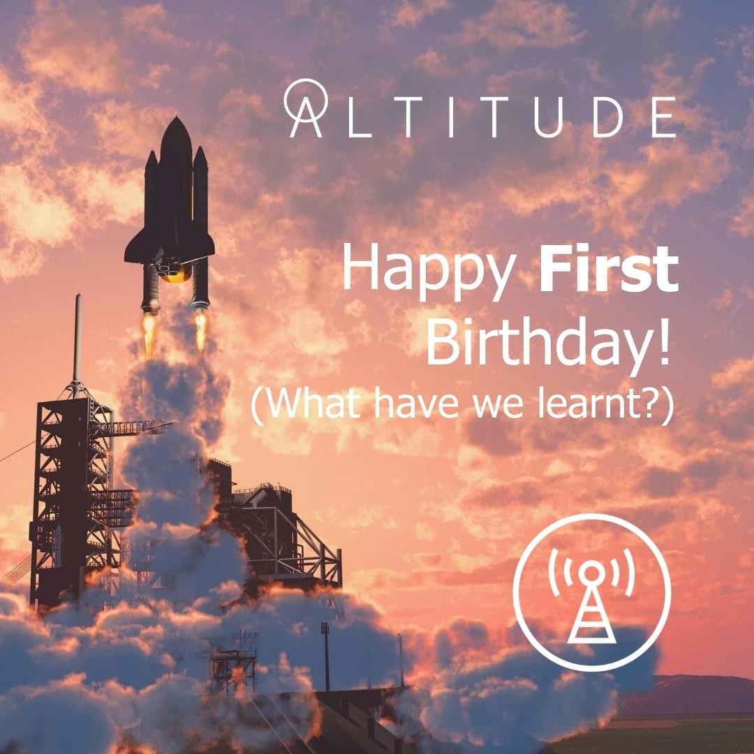 HAPPY 1ST BIRTHDAY TO US!  Swipe to find out what the 10 things we've learnt on our journey to so far.